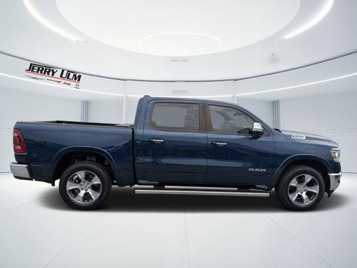 Patriot Blue Pearlcoat 2022 RAM 1500 Laramie