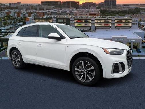 2024 Audi Q5 45 S line quattro Premium