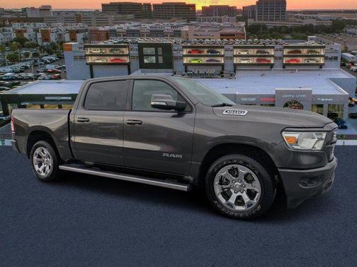 2020 RAM 1500 Big Horn Crew Cab 4x2 57' Box