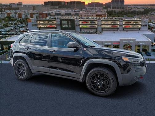 2019 Jeep Cherokee Trailhawk