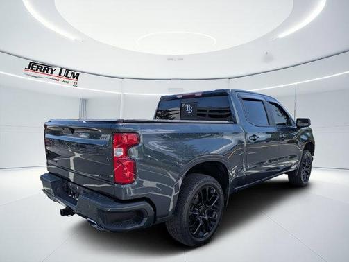 Shadow Gray Metallic 2021 Chevrolet Silverado 1500 RST