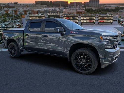 Shadow Gray Metallic 2021 Chevrolet Silverado 1500 RST