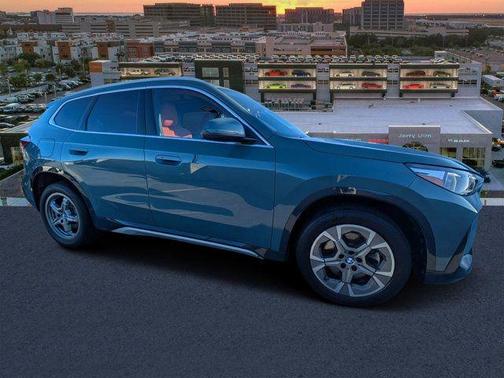 2025 BMW X1 xDrive28i