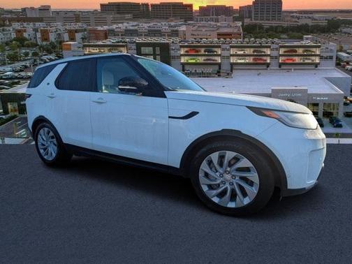 2025 Land Rover Discovery P300 S