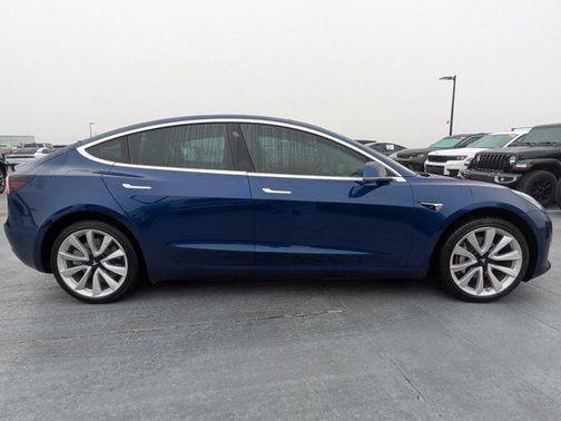 2020 Tesla Model 3 Standard Range