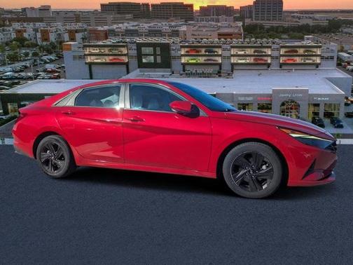 2021 Hyundai ELANTRA SEL