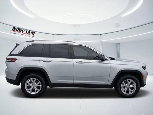 Silver Zynith 2022 Jeep Grand Cherokee Limited