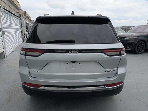 Silver Zynith 2022 Jeep Grand Cherokee Limited