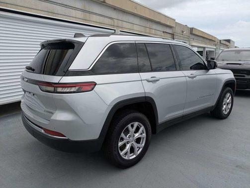 Silver Zynith 2022 Jeep Grand Cherokee Limited