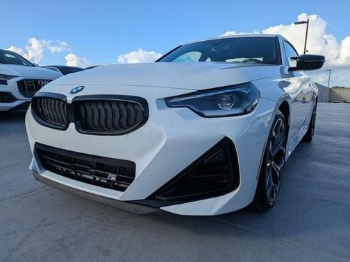 2025 BMW M240 i xDrive