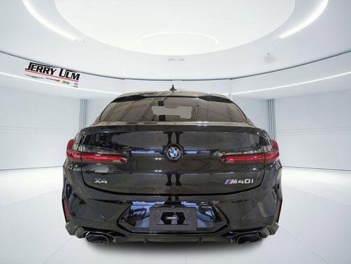 Black Sapphire Metallic 2023 BMW X4 M40i