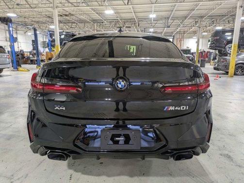 Black Sapphire Metallic 2023 BMW X4 M40i