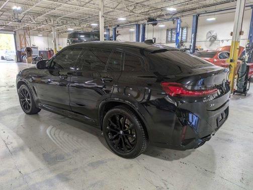 Black Sapphire Metallic 2023 BMW X4 M40i