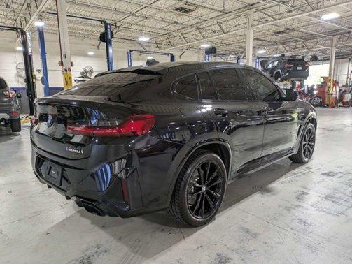 Black Sapphire Metallic 2023 BMW X4 M40i