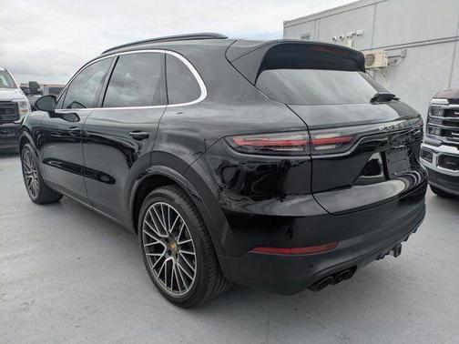 2021 Porsche Cayenne S