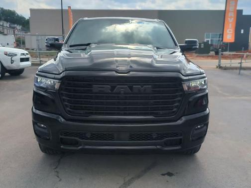 Diamond Black 2026 RAM 1500 Laramie