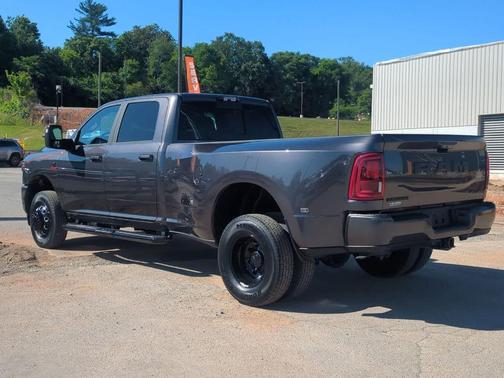 Granite Crystal Clearcoat Metallic 2026 RAM 3500 Laramie