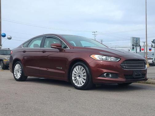 2016 Ford Fusion Hybrid SE