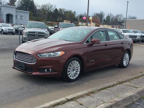 2016 Ford Fusion Hybrid SE