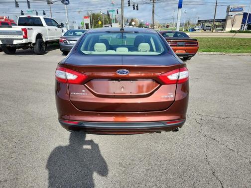 2016 Ford Fusion Hybrid SE