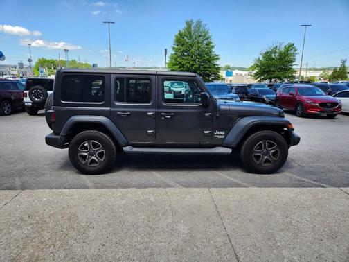 Granite Crystal Clearcoat Metallic 2018 Jeep Wrangler Unlimited Sport
