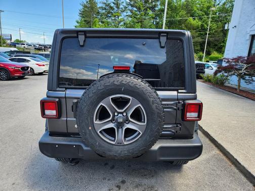 Granite Crystal Clearcoat Metallic 2018 Jeep Wrangler Unlimited Sport