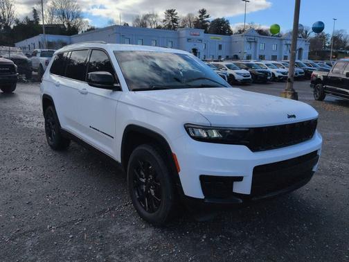 2024 Jeep Grand Cherokee L Laredo