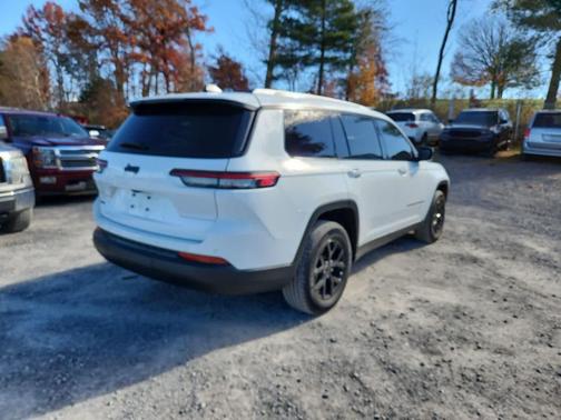 2024 Jeep Grand Cherokee L Laredo