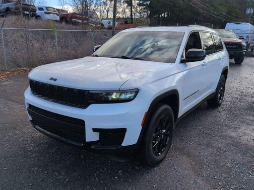 2024 Jeep Grand Cherokee L Laredo