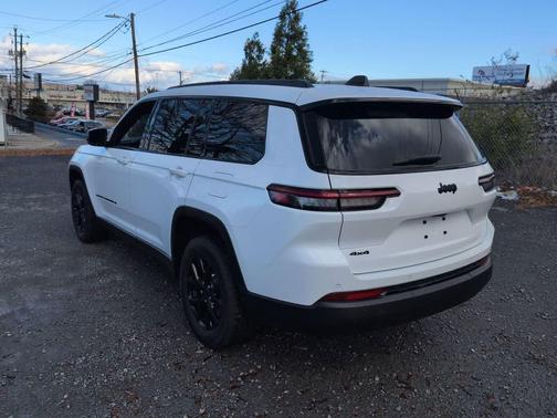 2024 Jeep Grand Cherokee L Laredo