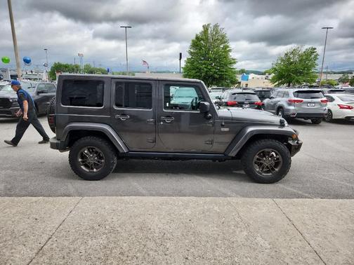 Granite Crystal Clearcoat Metallic 2016 Jeep Wrangler Unlimited Sahara