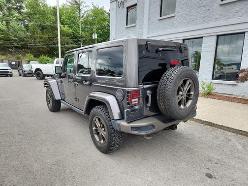 Granite Crystal Clearcoat Metallic 2016 Jeep Wrangler Unlimited Sahara
