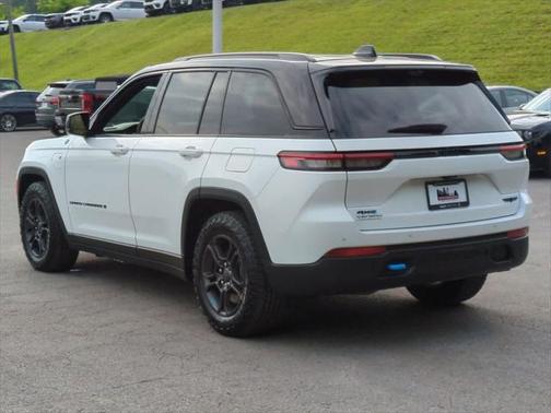 2024 Jeep Grand Cherokee 4xe Trailhawk