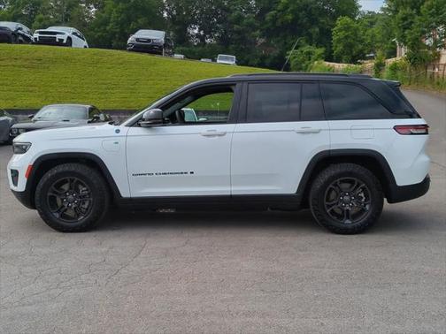 2024 Jeep Grand Cherokee 4xe Trailhawk