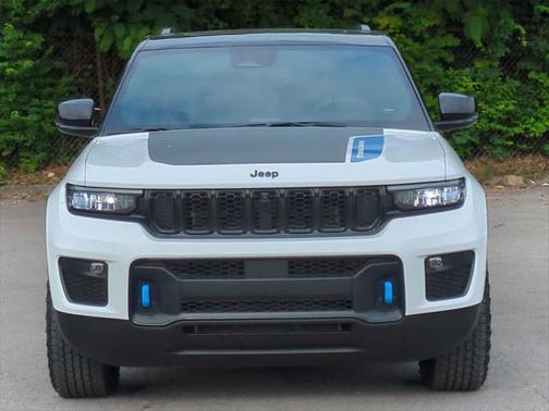 2024 Jeep Grand Cherokee 4xe Trailhawk