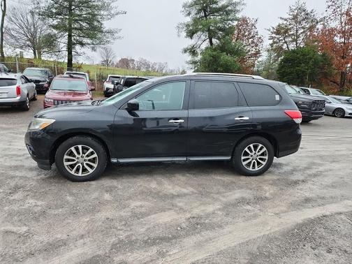 2016 Nissan Pathfinder S