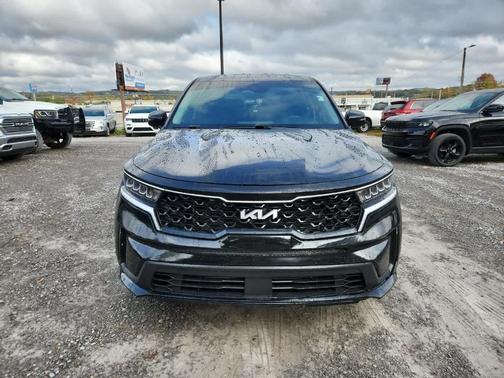 2022 Kia Sorento LX