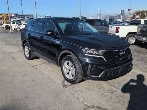 2022 Kia Sorento LX