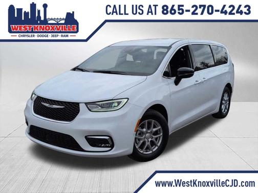 Bright White Clearcoat 2026 Chrysler Pacifica Select