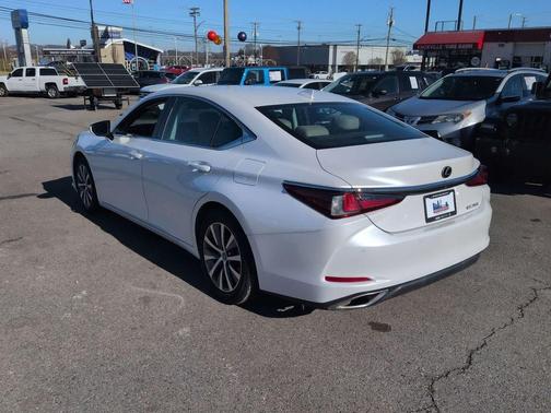 2019 Lexus ES 350 