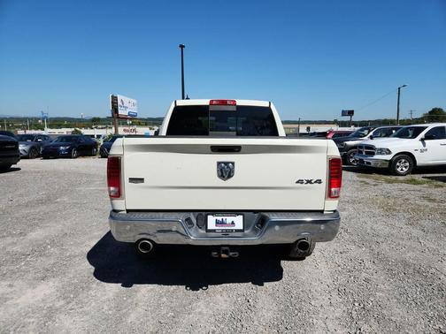 2016 RAM 1500 Laramie
