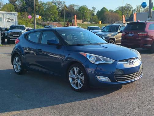 2017 Hyundai Veloster Base