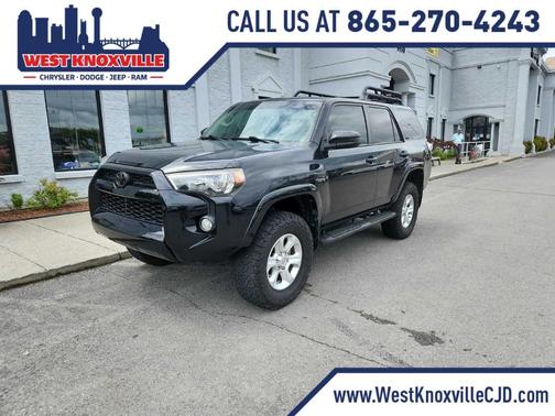 Midnight Black Metallic 2017 Toyota 4Runner SR5