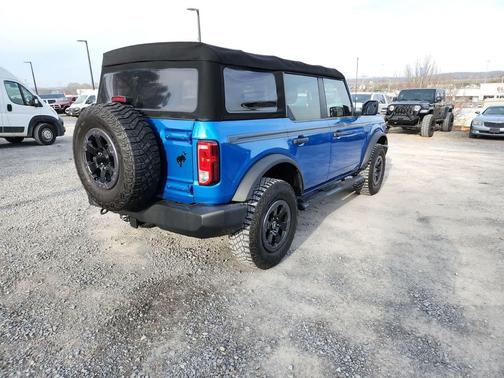 2022 Ford Bronco Base