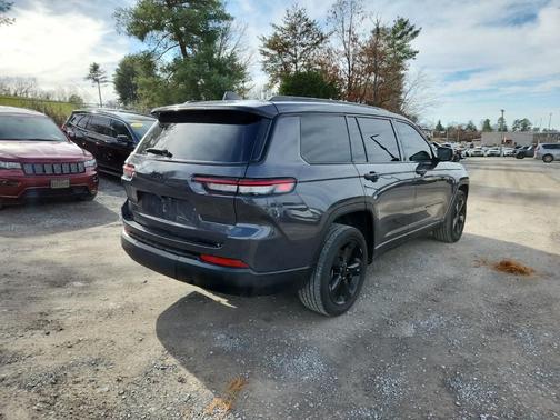 2023 Jeep Grand Cherokee L Laredo