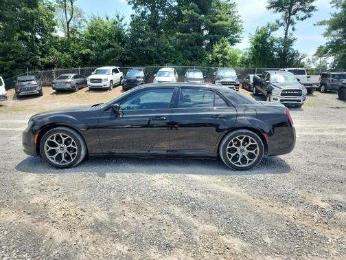 2018 Chrysler 300 Touring