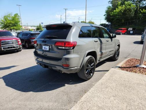 Sting Gray Clearcoat 2021 Jeep Grand Cherokee Laredo X