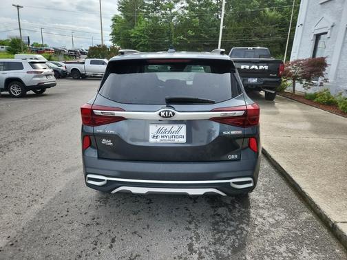 Gravity Gray 2021 Kia Seltos SX