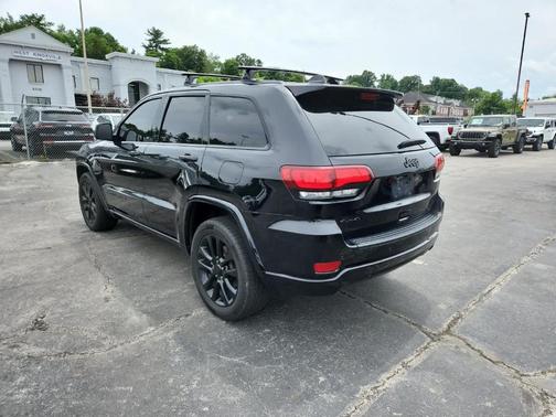 2021 Jeep Grand Cherokee Laredo X