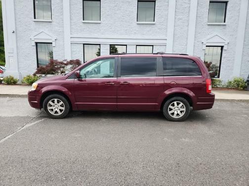 Deep Crimson Crystal Pearl 2008 Chrysler Town & Country Touring